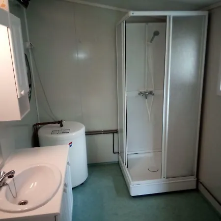 Stenvag Camping 롯지 에이드스달